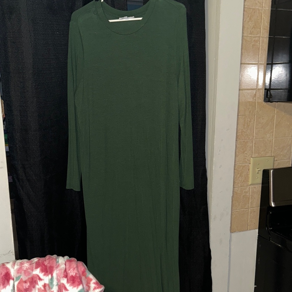 Motherhood Dark Green Long Sleeve Dress
